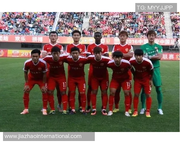 上海网球队在世界杯预选赛中以86分稳居积分榜首位，展现强劲实力